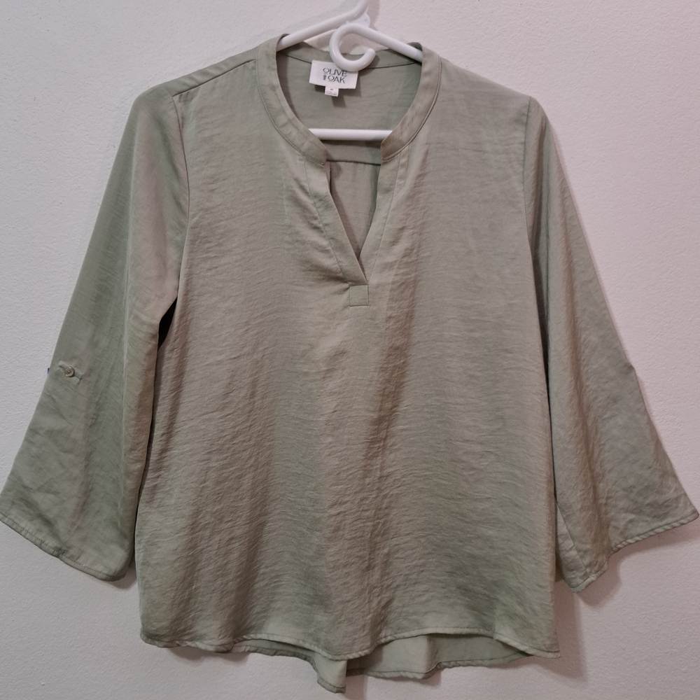 Olive Oak Blouse Medium Sage Green 3/4 Sleeve Business Casual Classy Chic Office